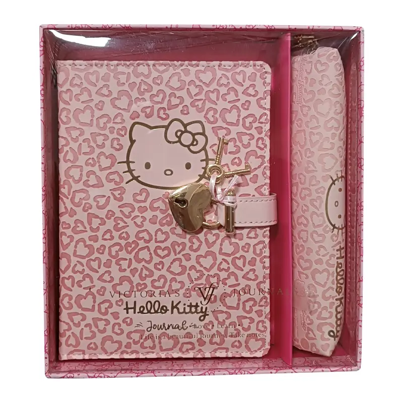 Victoria Journals 1971 Hello Kitty 80 Gr. 160 Yaprak Çizgili Defter + Vegan Deri Kalem Kutusu